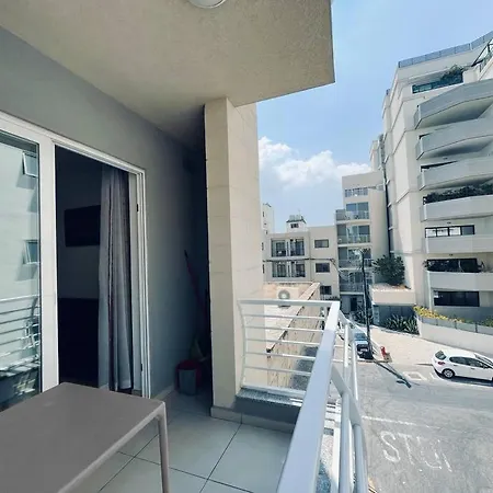 Stylish Modern Central Apartment 4 Paceville San Ġiljan Exterior foto