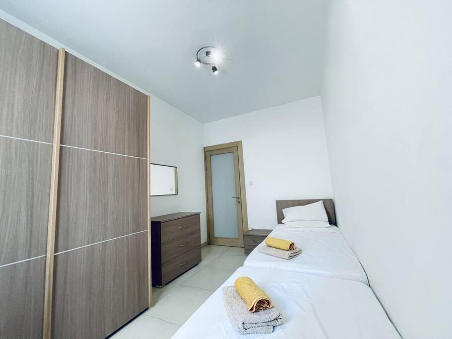 Stylish Modern 4 Paceville St. Julian's